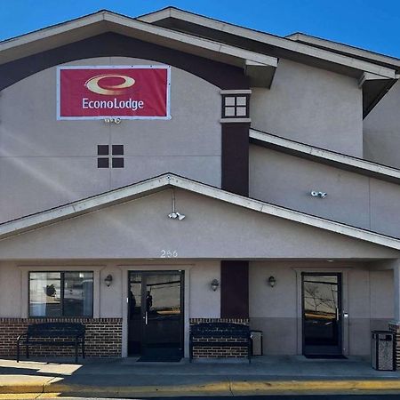 Super 8 by Wyndham Spring Lake/ Fort Bragg Eksteriør bilde